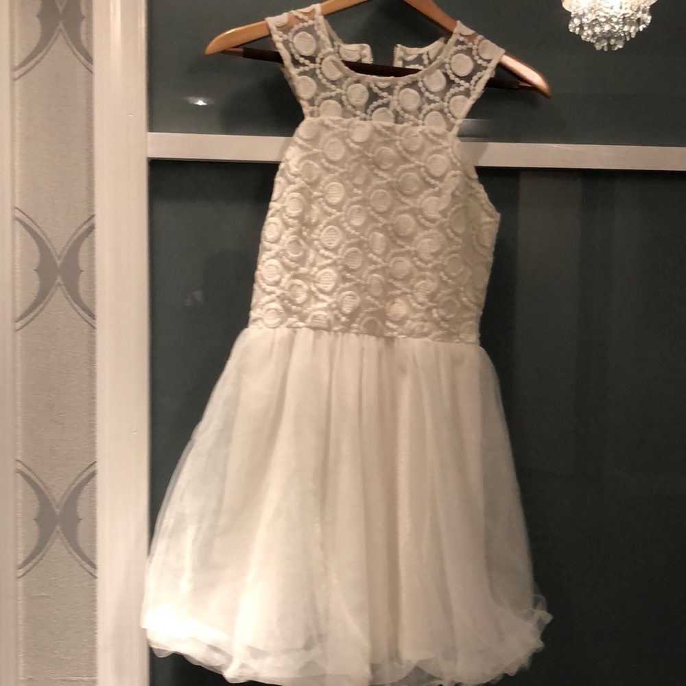 White Tull mini dress